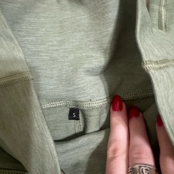 alphalete leggings - Picture 2 of 3